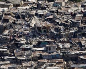 Гаити угрожает еще одно землетрясение - сейсмолог (ВИДЕО)