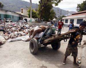 Зірки шоу-бізнесу і спорту допомагають постраждалим на Гаїті