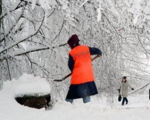 Снігоприбиральна техніка зламалася у перші дні зими - Київавтодор