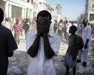 Названо официальное количество жертв землетрясения на Гаити
