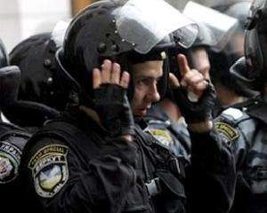 Германия оденет украинскую милицию на Евро-2012