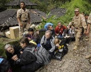 Сотни туристов спасли из города инков
