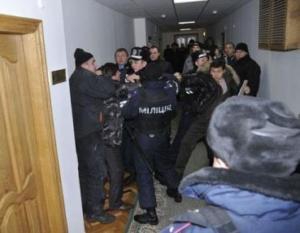 Люди Луценка взяли під охорону поліграфкомбінат "Україна"