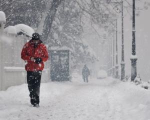 В Україні буде холодно, місцями сильний сніг