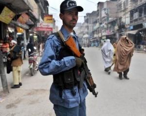 В Пакистані терористи підірвали школу для дівчаток - 8 загиблих