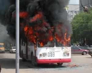 На Оболоні горів тролейбус