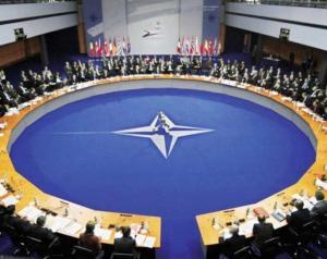 НАТО латает дыры в бюджете