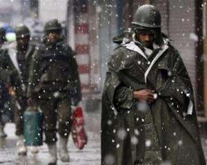 В Индии снежная лавина накрыла военный лагерь