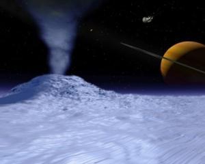 На супутнику Сатурна знайшли рідку воду