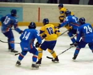 Хоккейная сборная Украины проиграла итальянцам