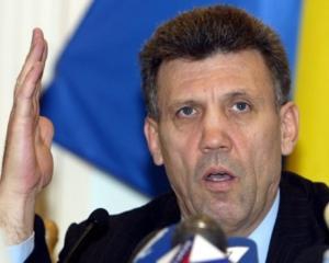 "Регіони" хочуть перенести місцеві вибори на осінь