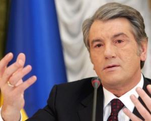 Ющенко назвал &amp;quot;колониальной&amp;quot; политику Януковича относительно ЧФ РФ