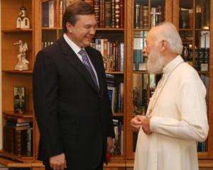 Митрополит Владимир благословил Януковича на президенство