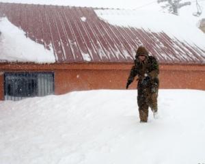 На Полтавщині пенсіонерка задихнулася під купою снігу