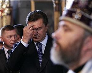 У Лаврі чекають на Януковича і Кирила