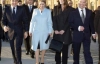 Медведева встретили в Париже как голливудскую звезду (ФОТО)