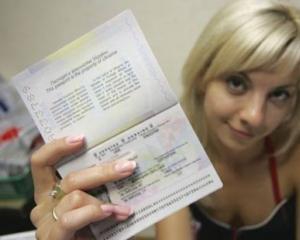 Журналісти з&quot;ясували відпускну ціну на закордонні паспорти