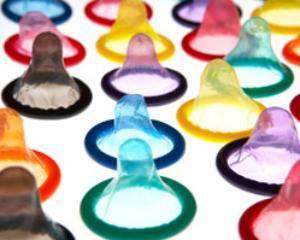 В Швейцарии будут продавать &amp;quot;детские&amp;quot; презервативы для 12-летних