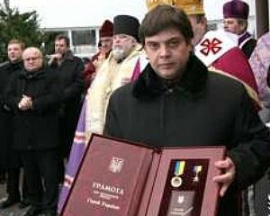 Внук Бандеры отдаст Героя в обмен на отказ Януковича от Межигорья