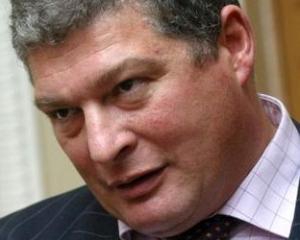 Червоненко доглядатиме за сином, щоб не звільнили