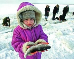 Киевское водохранилище спустят еще на полметра