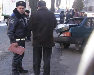Одесский гаишник взял штраф 400 гривен и извинился