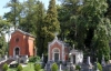 В Ивано-Франковске заведующий кладбища требовал взятку за &quot;место&quot;