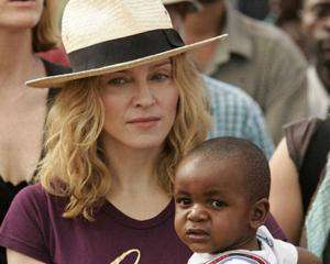 Мадонна хочет переплюнуть Джоли в усыновлении детей