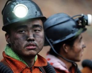 У Китаї вибух на шахті забрав життя 19 гірників