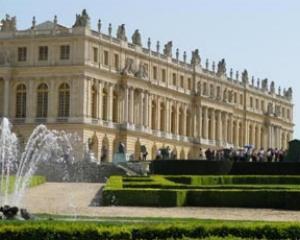 Наступну &amp;quot;бондіану&amp;quot; можуть зняти у Версальському палаці