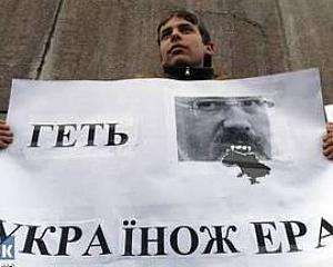 Тимошенко не оставит Табачника в покое
