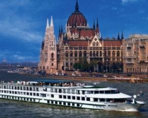 Український корабель зіткнувся з болгарським лайнером на Дунаї