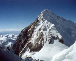71-річна пенсіонерка і 13-річний хлопчик збираються підкорити Еверест