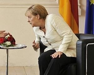 Меркель запросила Януковича в гості
