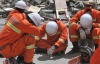 Число жертв китайского землетрясения увеличивается - уже 760 погибших