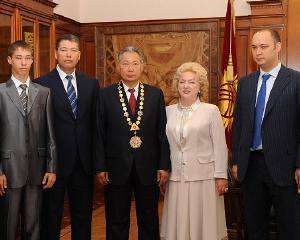 Власти Киргизии нашли золото семьи Бакиева