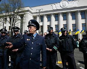 Вместо оппозиции под Радой митингуют &amp;quot;Регионы&amp;quot;