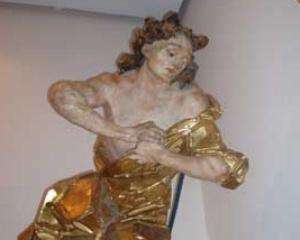 Скульптуры украинца Пинзеля будут стоять в Лувре
