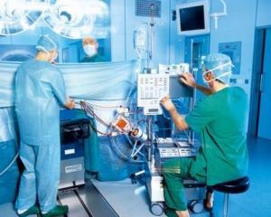 Севастопольські лікарні одержали від США медобладнання на півмільйона доларів
