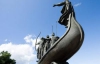 Пам'ятник засновникам Києва вже відновили