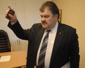 &amp;quot;Бютовец&amp;quot; предлагает Симоненко идти на пенсию мух ловить