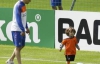Футболісти збірної Нідерландів тренувалися разом з дітьми (ФОТО)