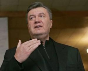Янукович сказал, что не пойдет на нарушение Конституции