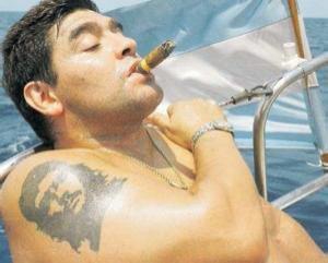 Марадона обіцяє пробігти &amp;quot;в чому мати народила&amp;quot;, якщо Аргентина виграє ЧС-2010