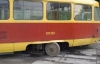 Трамвай з пасажирами зійшов з рейок у Києві 