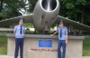 У Вінниці відкрили меморіальну дошку легендарному льотчику (ФОТО)