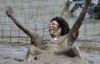 Немцы устроили олимпиаду по колено в грязи (ФОТО)