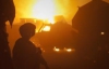 Мусульмани спалили десятки вантажівок НАТО (ФОТО)