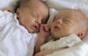8-місячні близнюки отруїлися парами фарби