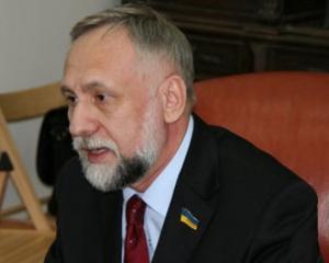 Янукович має піти з посади – Кармазін